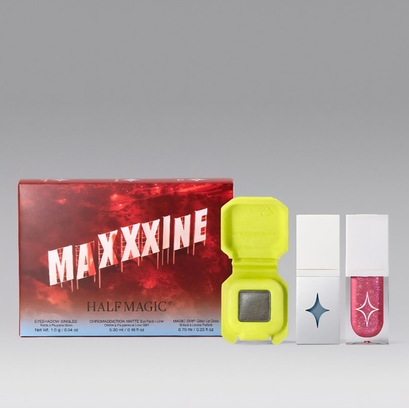 MaXXXine x Half Magic Makeup Set - Picture 2 of 4